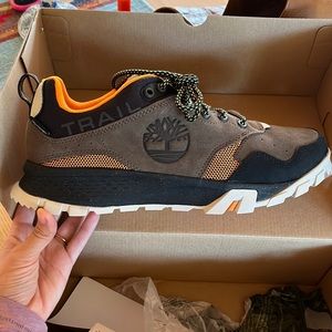 NWT TIMBERLAND GARRISON TRAIL WATERPROOF LOW HIKING BOOT BROWN SUEDE MENS 10